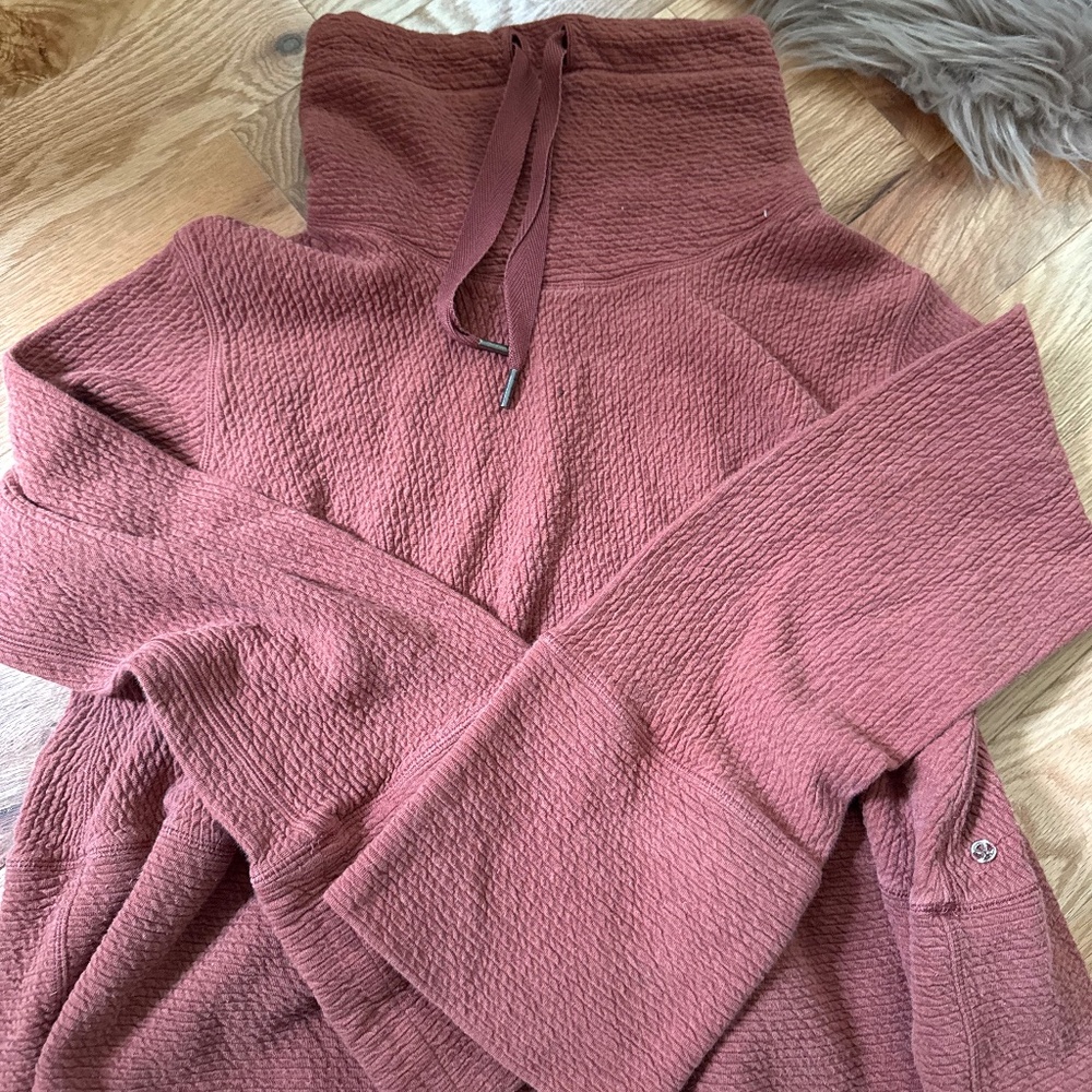 Lululemon Ribbed Bell Sleeve Pullovet